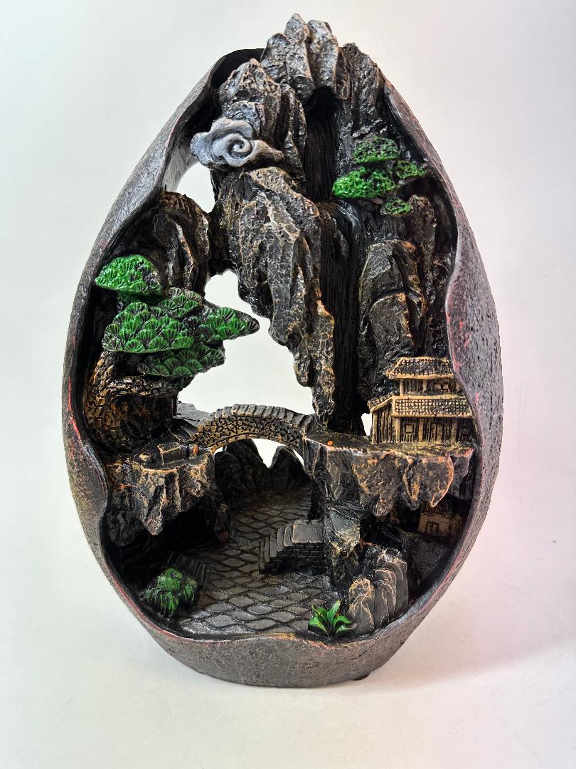 Home in the woods Cone Incense Burner