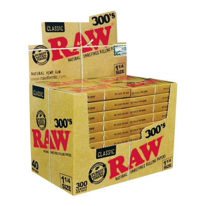 RAW - Classic Creaseless 1 1/4 300'S Rolling Papers (40pc Display)
