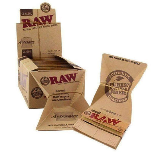 RAW - Classic Artesano Rolling Papers with Tray and Tips 1¼" Size (15pc Display)